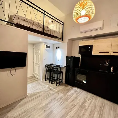 Amazing Studio In The Center Apartment *